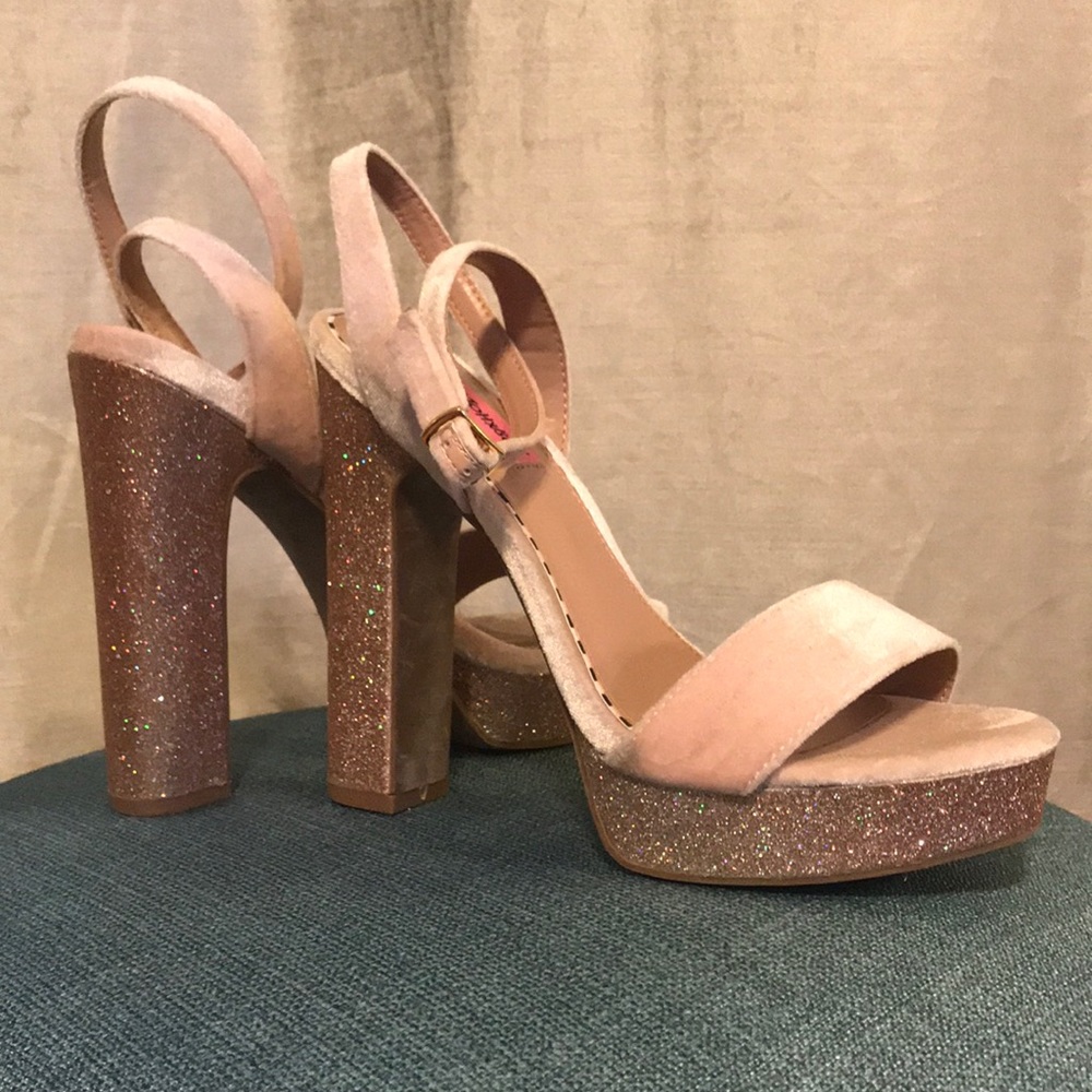 Betsy Johnson High heels